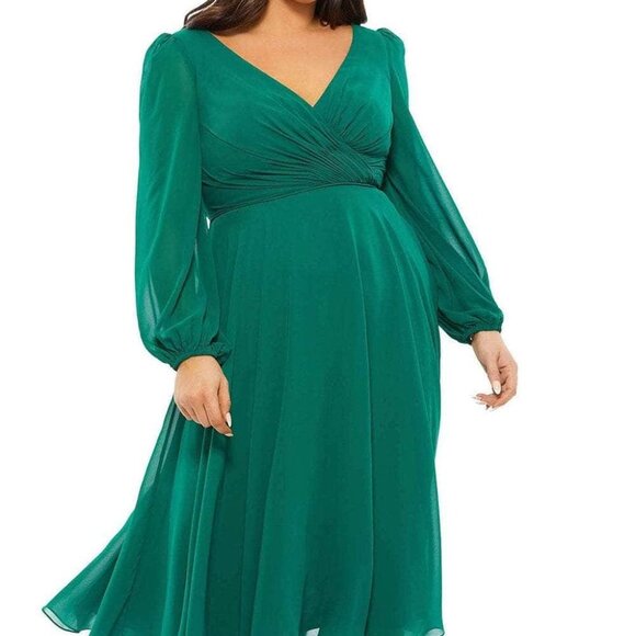 NWT Mac Duggal 67914  Chiffon Homecoming Dress Emerald Size 22W - Picture 1 of 6